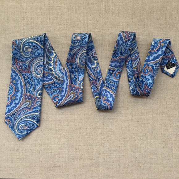Pelo Paisley Pattern Silk Tie - Picture 5 of 5